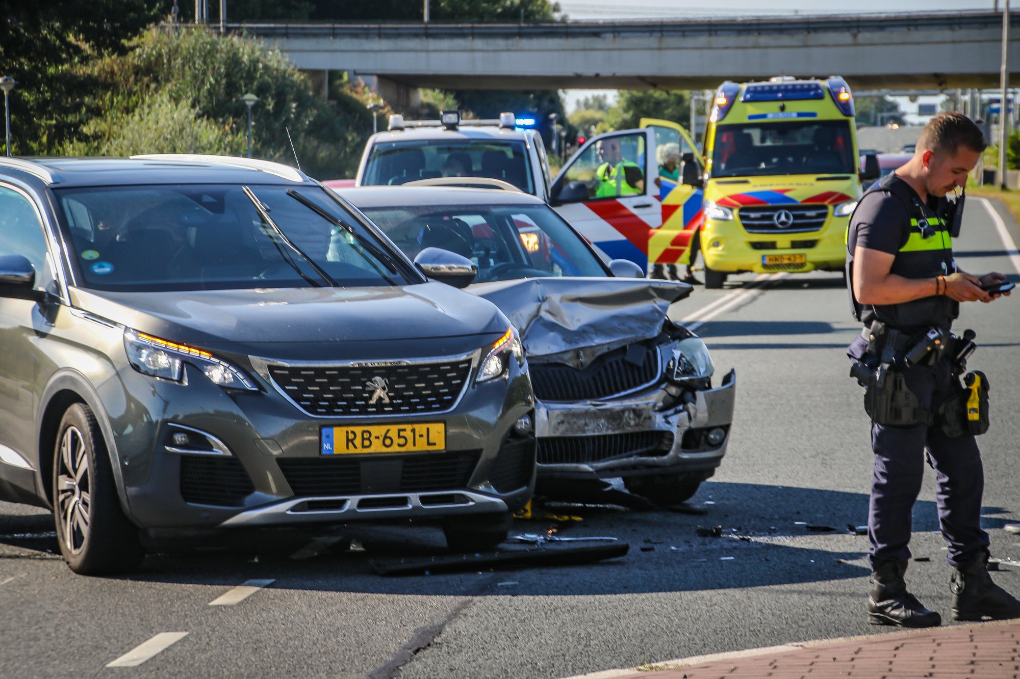 Aanrijding met twee voertuigen op N302 bij Lelystad, één persoon aangehouden