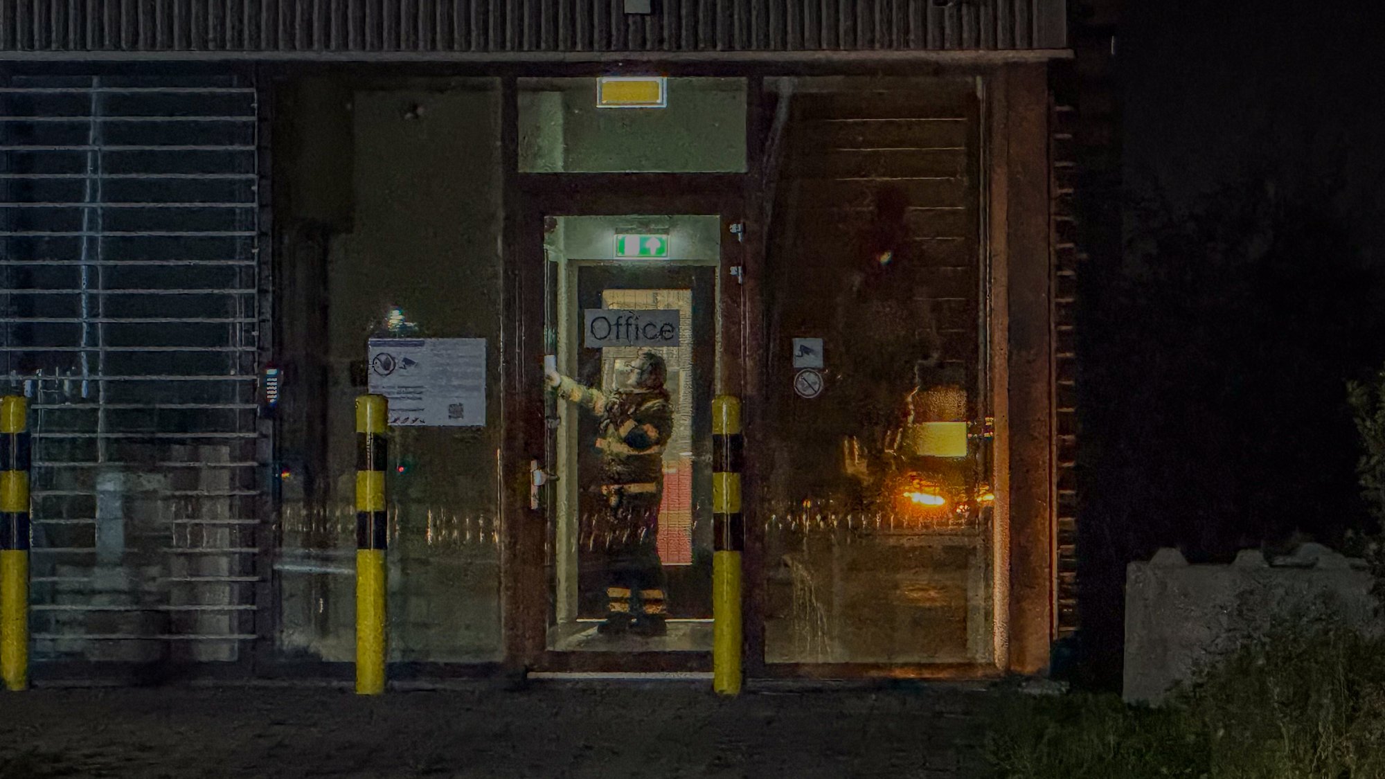 Brandweer rukt uit voor sprinklermelding bij distributiecentrum in Lelystad, inzet blijkt loos alarm