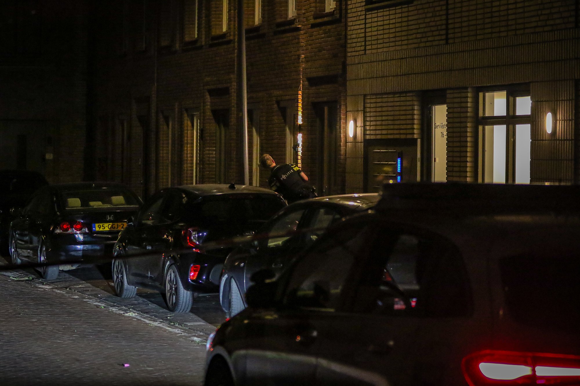 Schietincident aan Serviestraat in Almere.