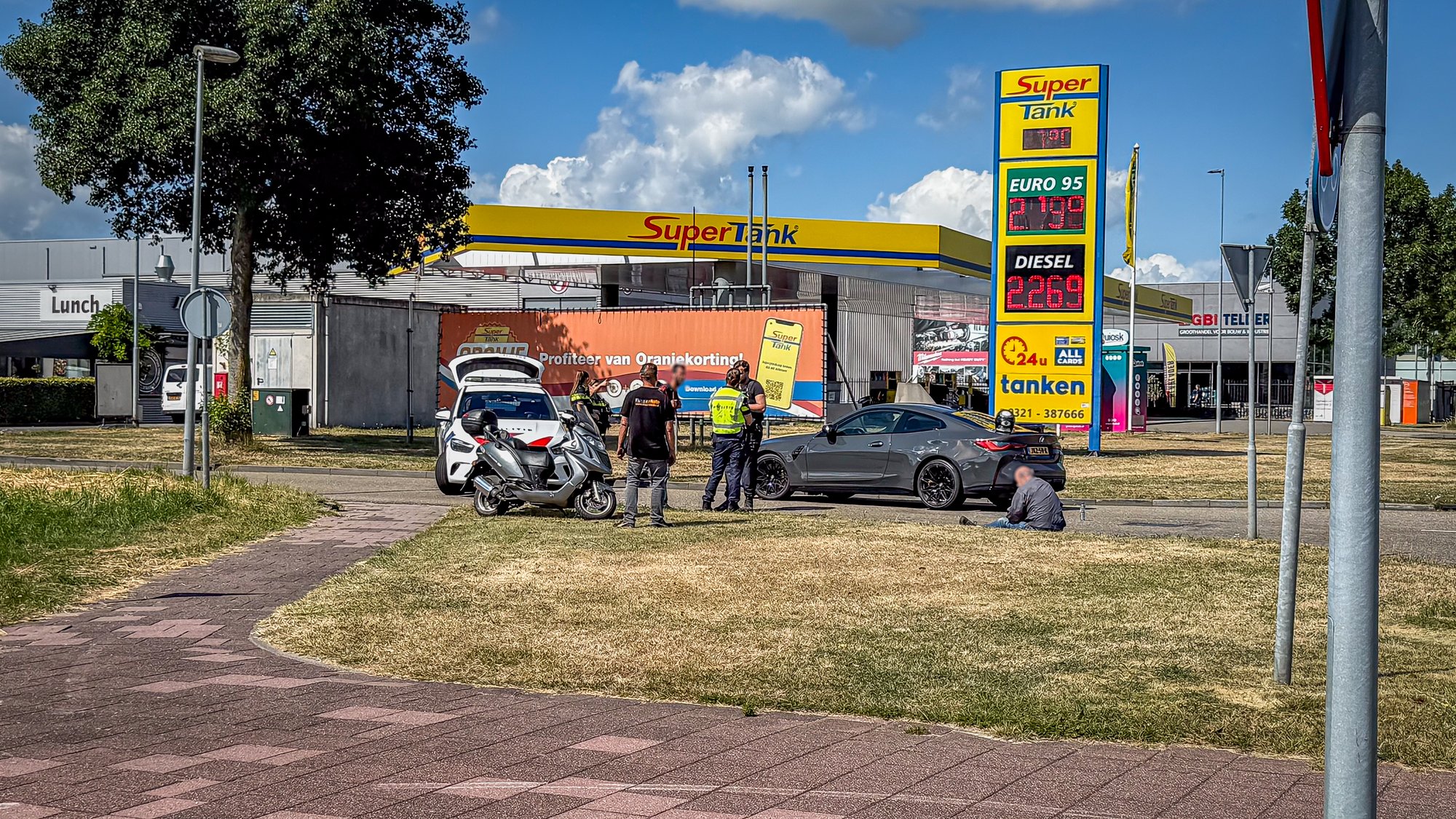 Scooter en BMW betrokken bij aanrijding op Bolderweg in Lelystad