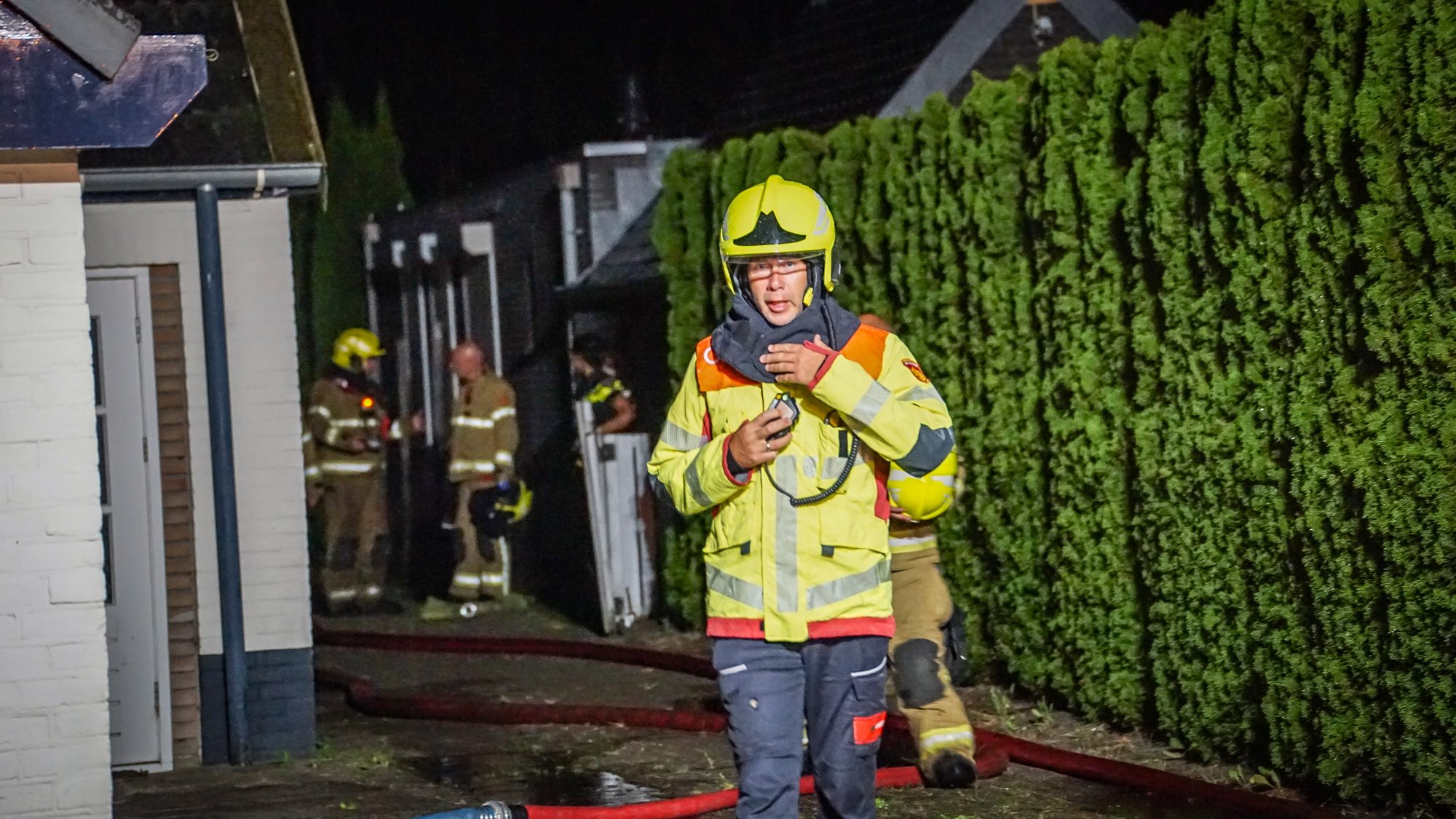 Uitslaande brand in bijgebouw aan Engweg in Heerde