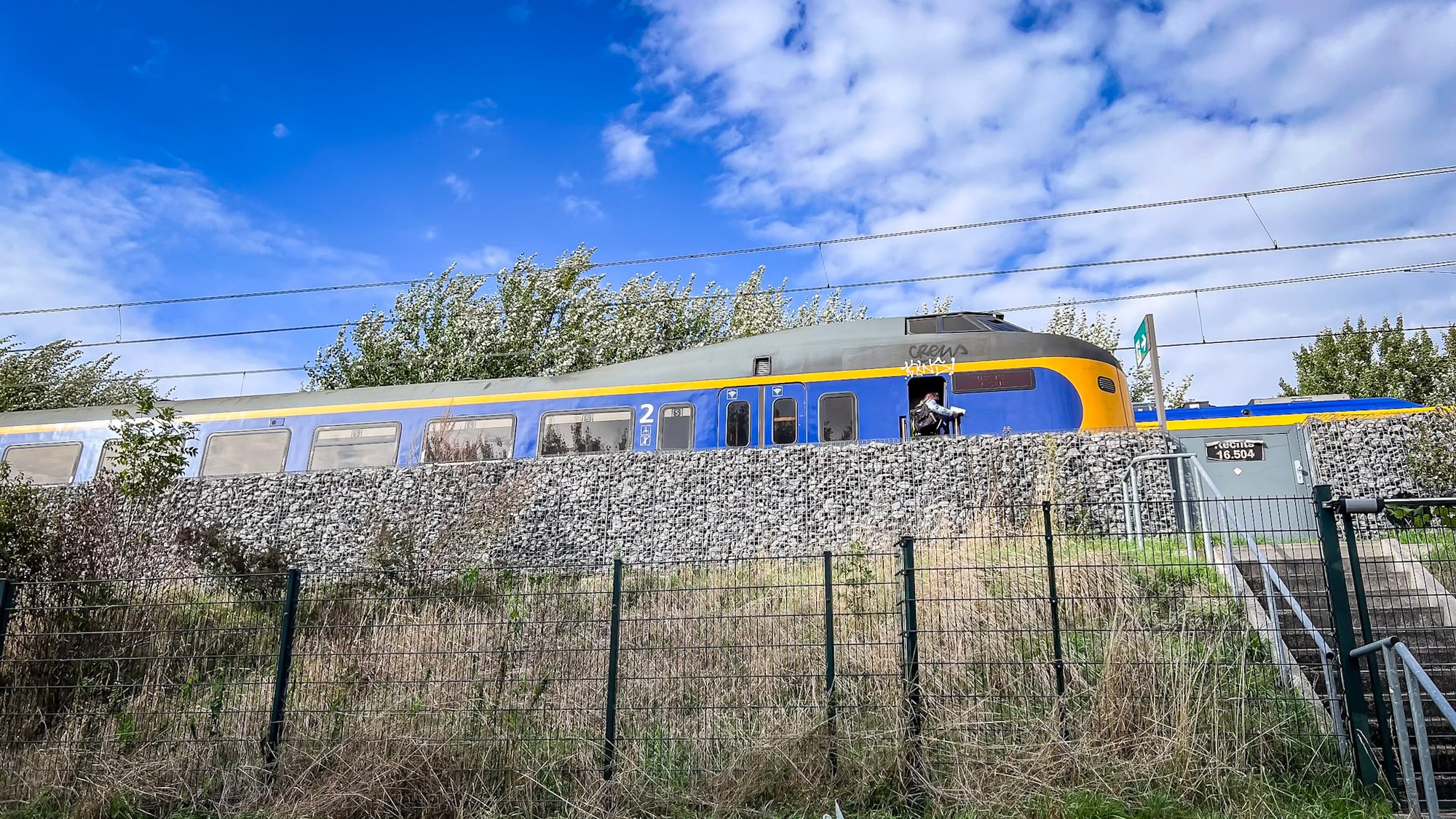 Aanrijding met persoon op spoor bij Almere, treinverkeer stilgelegd