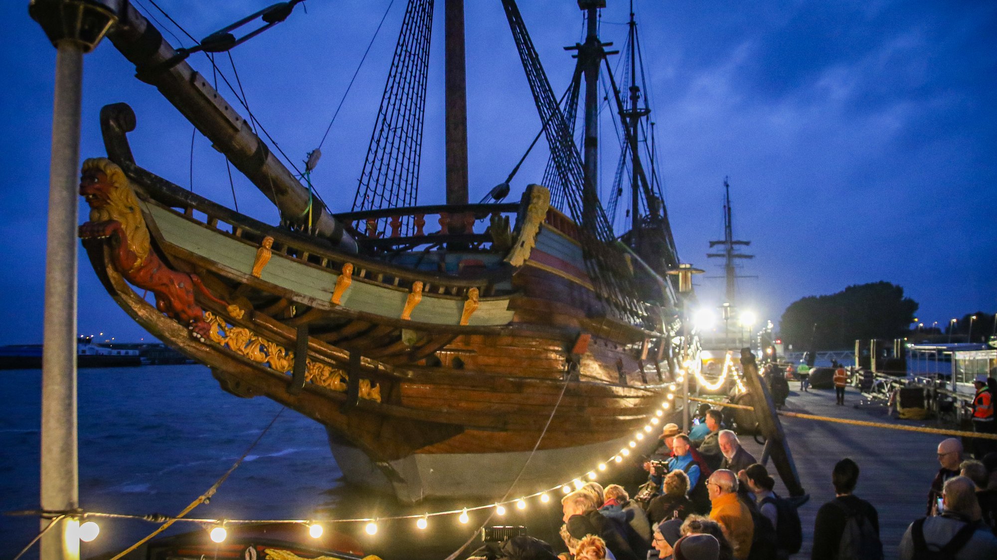 Batavia na 31 jaar in Lelystad terug naar Amsterdam voor reparaties