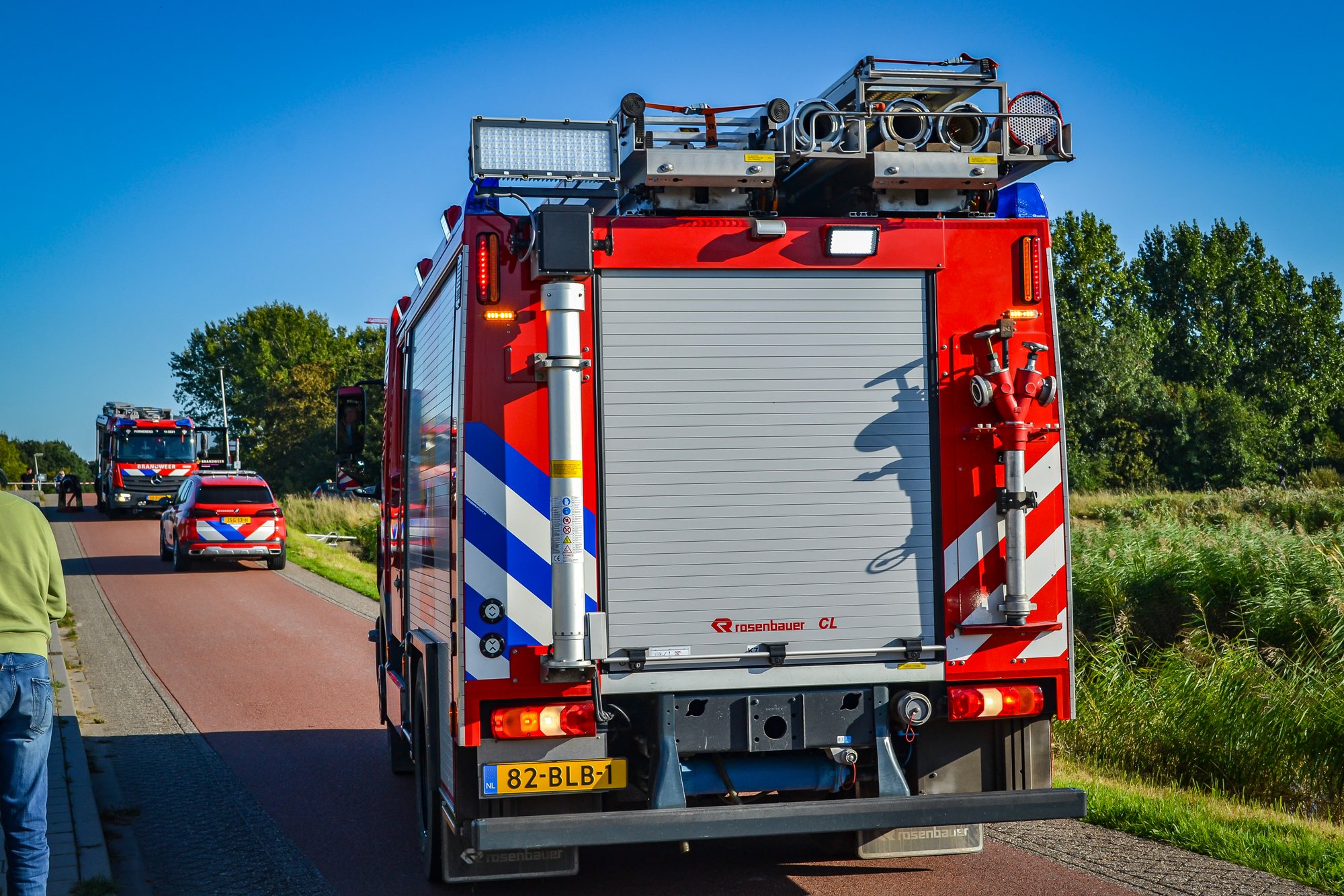 Boot geblust na brand onder brug in Purmerend