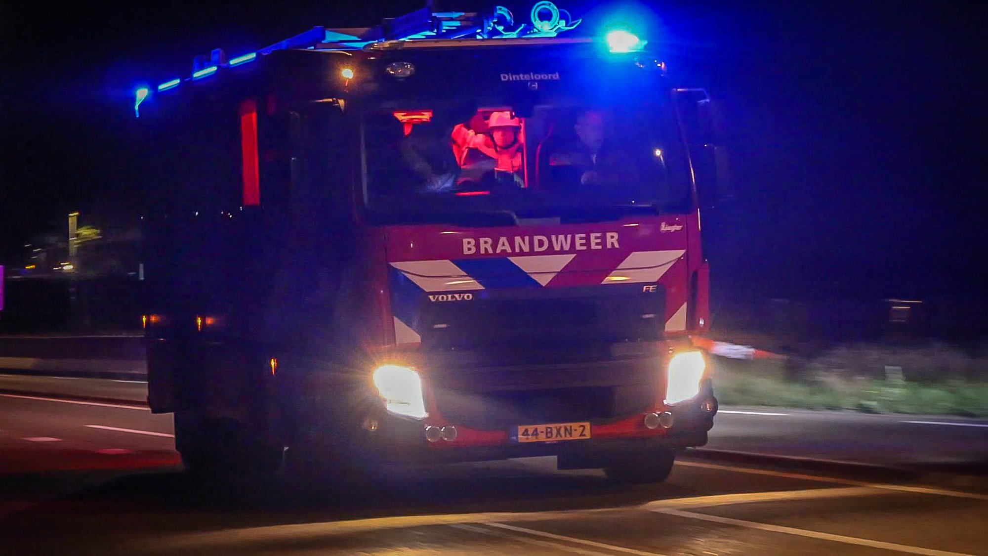 Dode bij ernstig ongeval op A4 bij Steenbergen, snelweg richting Bergen op Zoom afgesloten