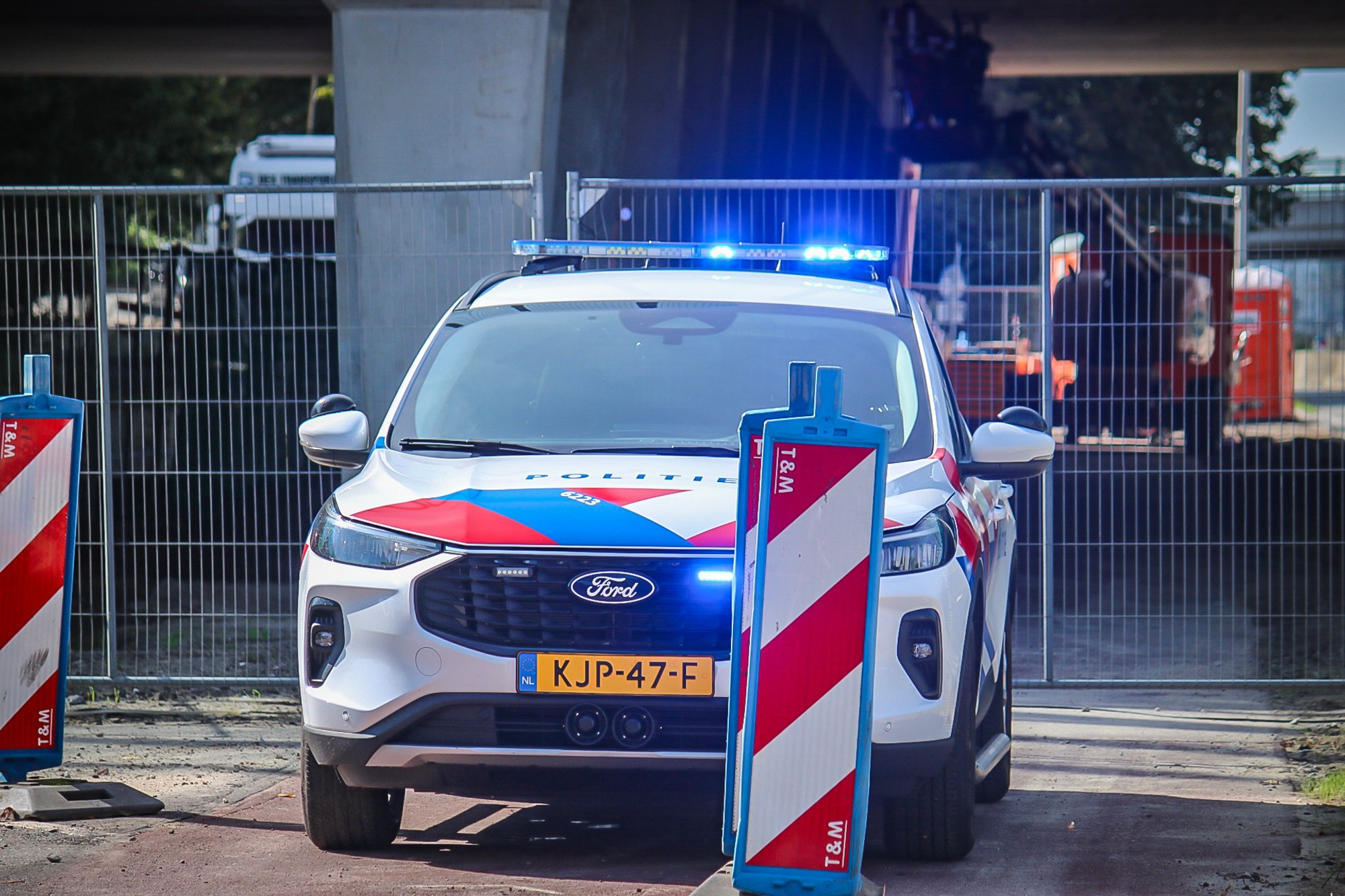 Drie auto’s betrokken bij ongeval Beneluxbaan: weg richting Amsterdam dicht