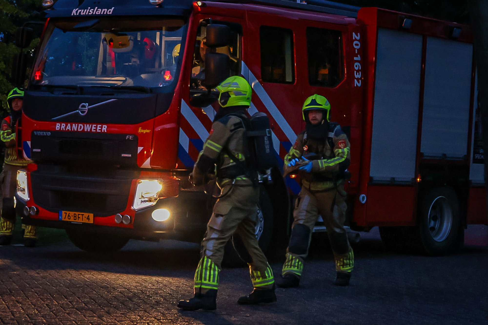 Grote brandweeroefening bij zorginstelling in Oud Gastel