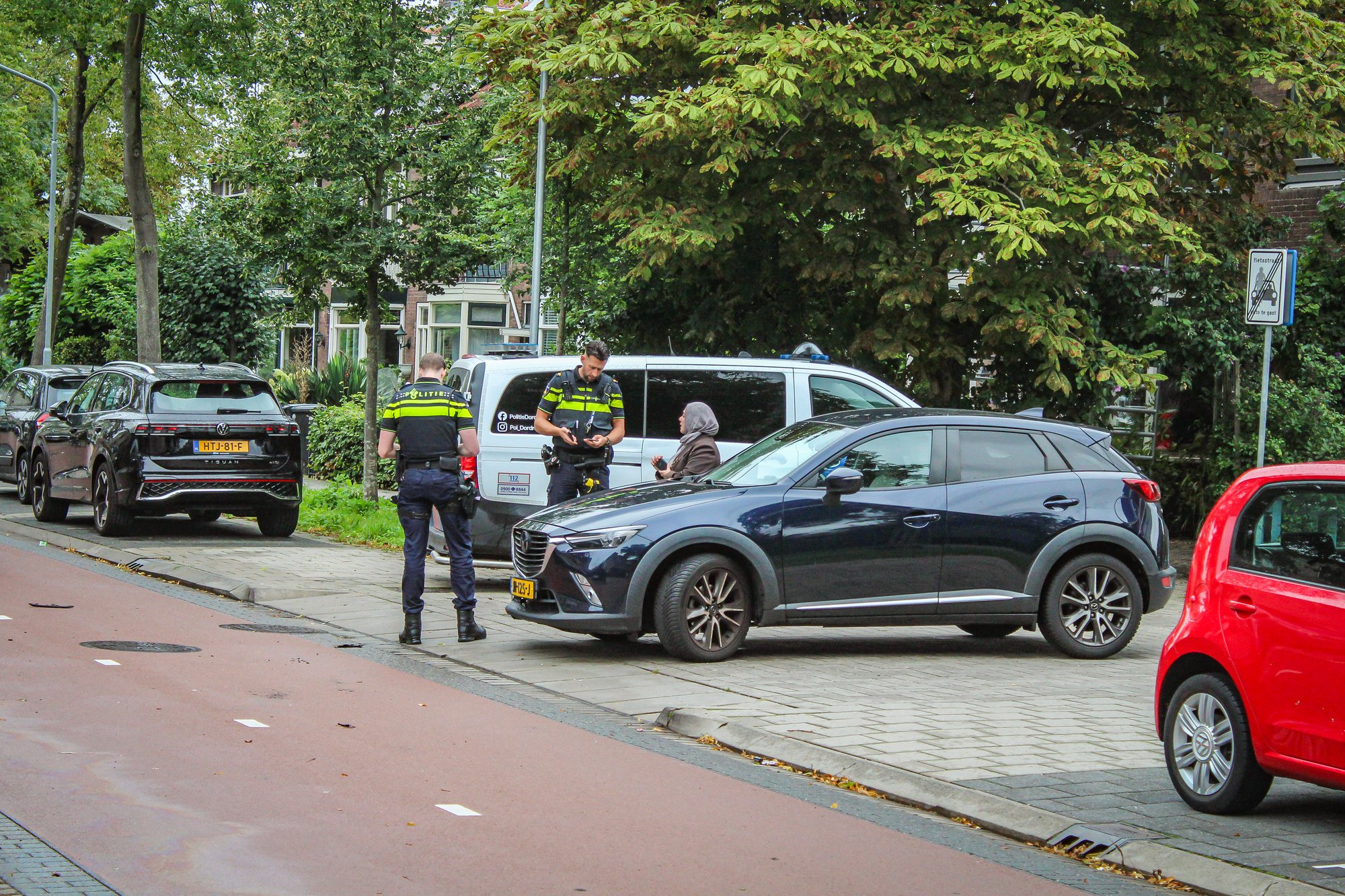 Ongeval tussen auto en scooter op Patersweg in Dordrecht