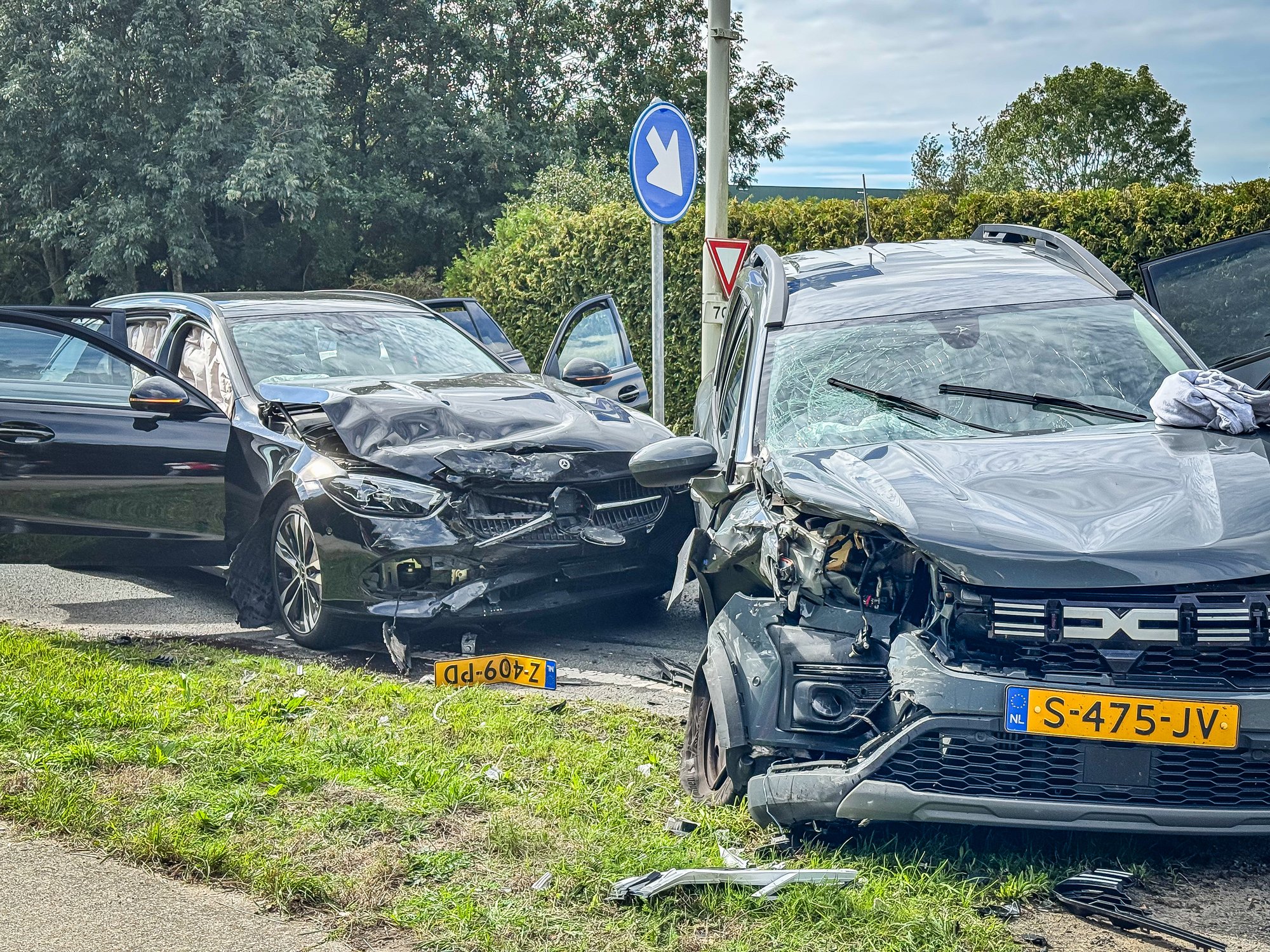Twee auto’s total loss na ongeval op Legmeerdijk in Amstelveen