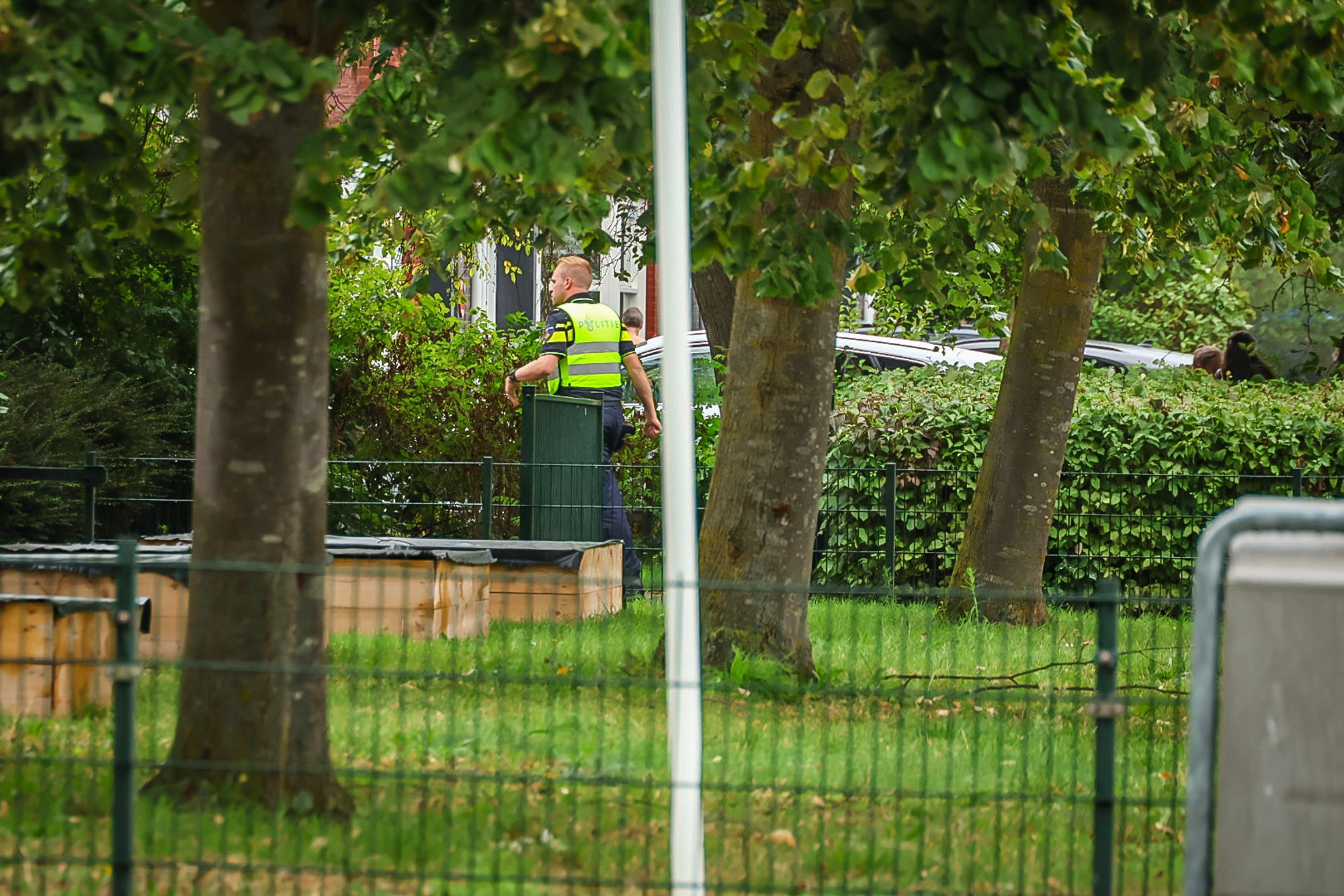 Verwarde man zorgt voor inzet hulpdiensten bij kleuterspeelzaal in Dinteloord