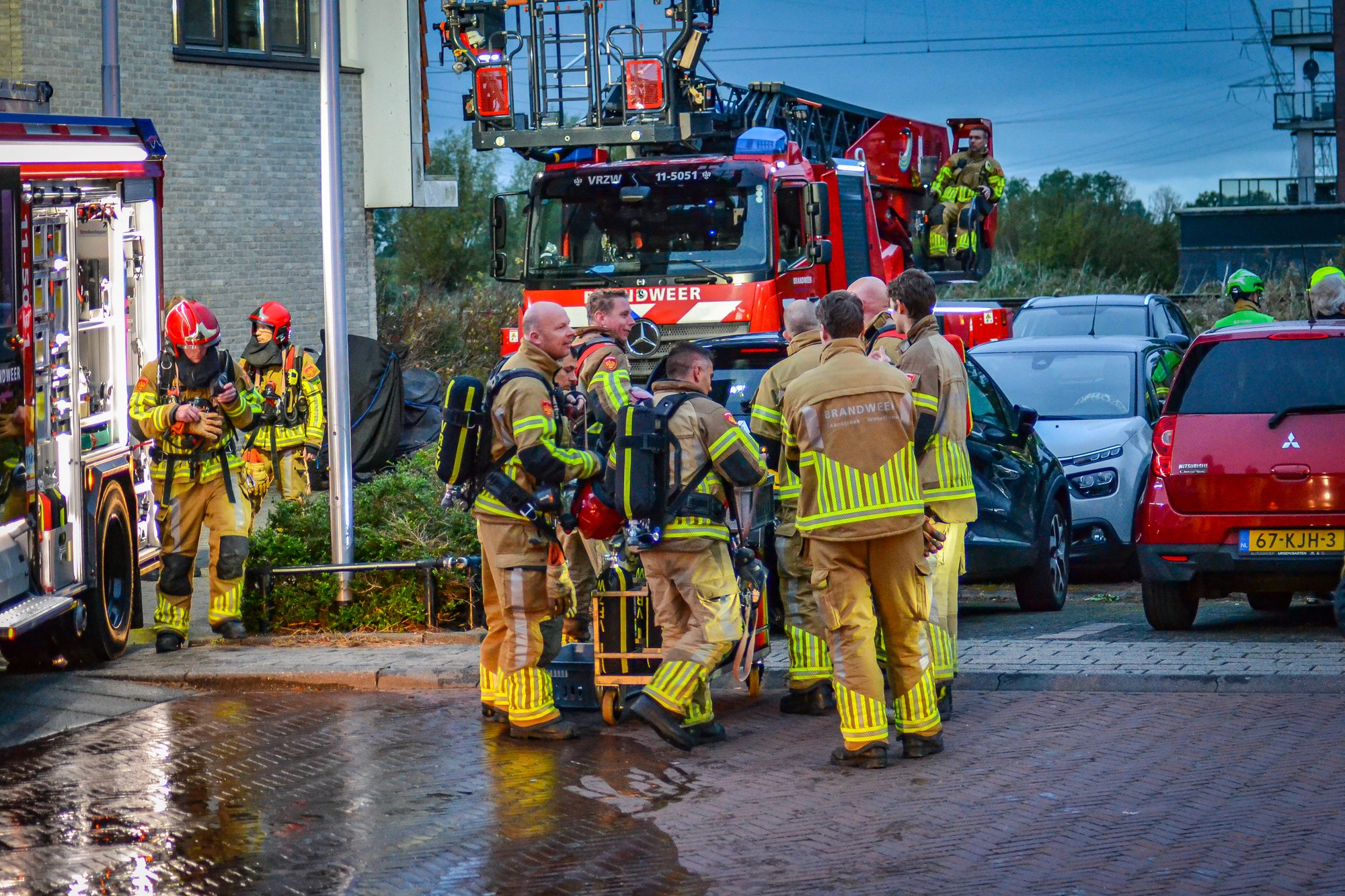 Accu’s van modelvliegtuigjes vliegen in brand in flat in Purmerend