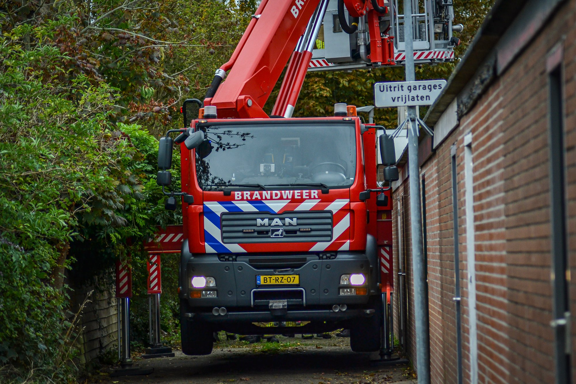 Brandweer voorkomt erger bij schoorsteenbrand in Ursem