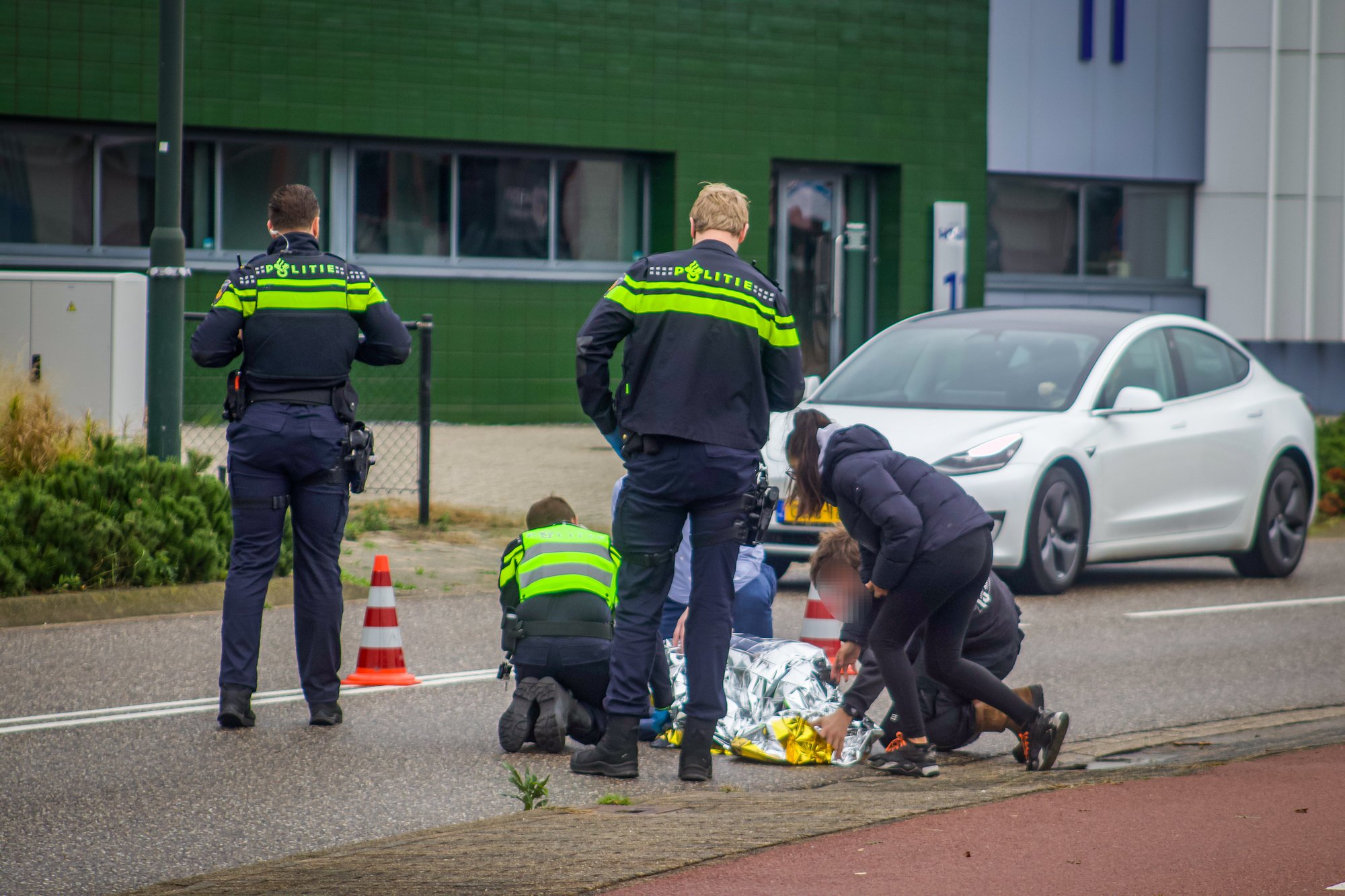 Scooterrijdster ten val gekomen op Emopad in Geldrop