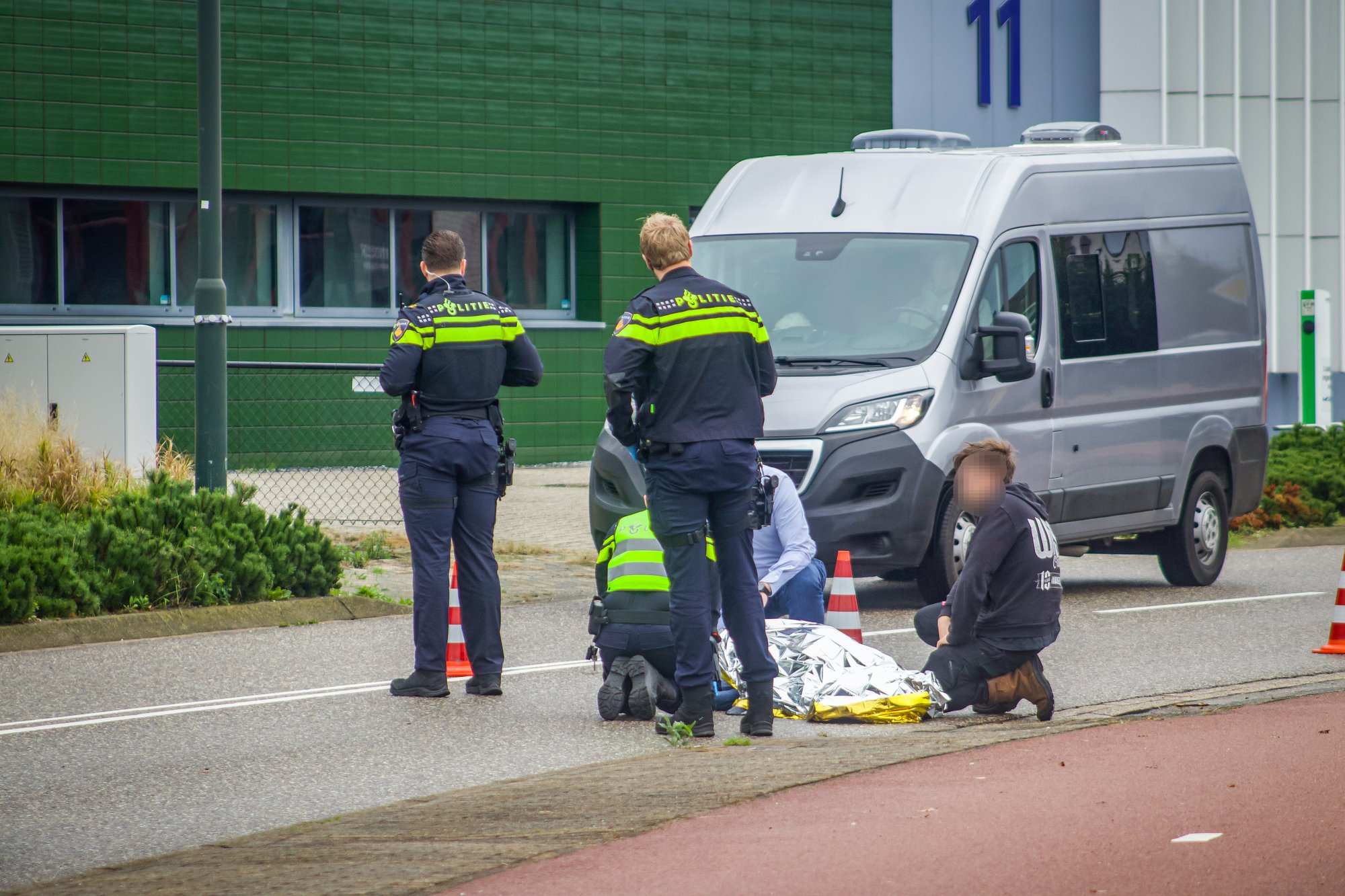 Scooterrijdster ten val gekomen op Emopad in Geldrop